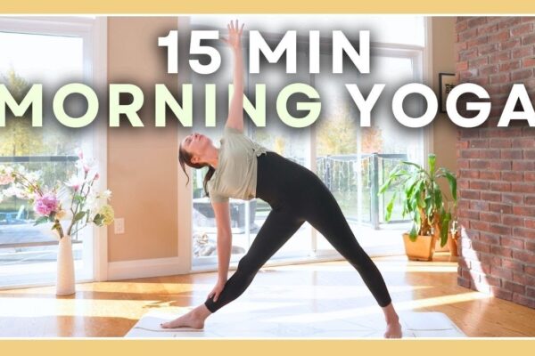 15 min Morning Yoga Flow - Daily Stretch & Strength Routine